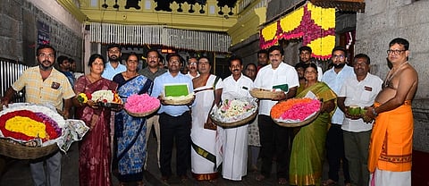 Offering pooja material to Goddess Chamundeshwari by Tamil Nadu Religious Endowment Department