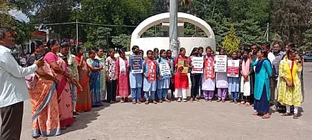 Protest condemning the violence and murder of a young woman