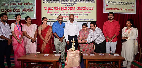 blood-donation-camp-at-nie-first-grade-college-mysore