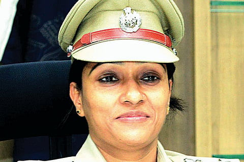 dvg-sp-uma-prashant-aug-25.jpg
