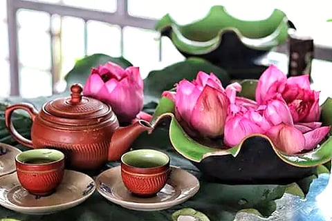 Lotus Tea