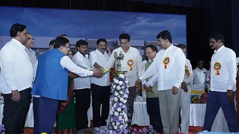 minister lead