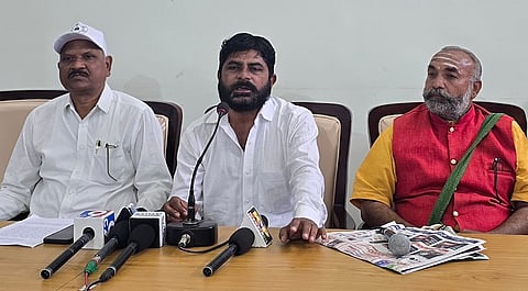 pressmeet photo