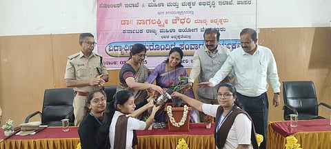 ಪೊಲೀಸ್ ಠಾಣೆಯನ್ನು ತವರು ಮನೆಗಿಂತ ಹೆಚ್ಚು ನಂಬಿ