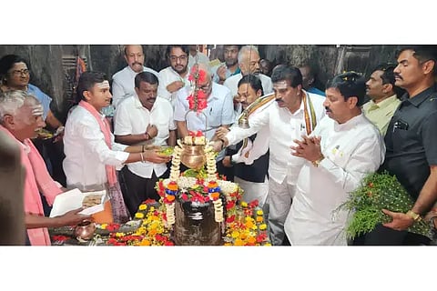 Rudrappa Lamani Chandramauleshwar Templ visit