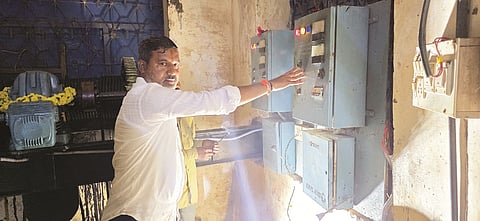  ವಾಟೆಹೊಳೆ ಜಲಾಶಯದಿಂದ ನಾಲೆಗೆ ನೀರು ಹರಿಸುವ ಕಾರ್ಯಕ್ಕೆ ಶಾಸಕ ಸಿಮೆಂಟ್ ಮಂಜು ಚಾಲನೆ ನೀಡಿದರು.