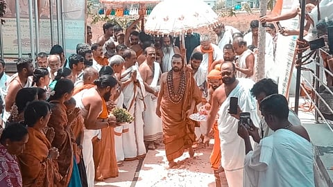 ಶ್ರೀ ಮಾರುತಿ ಸಚ್ಚಿದಾನಂದ ಆಶ್ರಮದಲ್ಲಿ ಲೋಕಕಲ್ಯಾಣಾರ್ಥ ಹಮ್ಮಿಕೊಂಡಿದ್ದ ನವಚಂಡಿಯಾಗ ಕಾರ್ಯಕ್ರಮದಲ್ಲಿ ಶ್ರೀ ವಿಧುಶೇಖರ ಭಾರತೀ ಸ್ವಾಮೀಜಿ ಪಾಲ್ಗೊಂಡಿದ್ದರು.