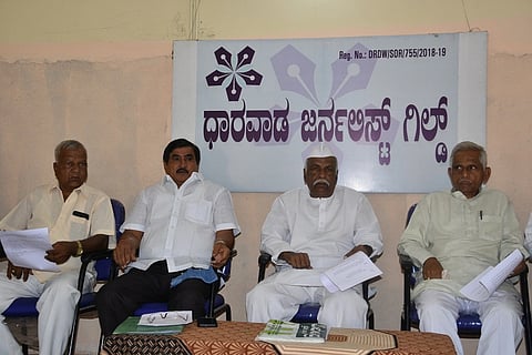  ಸುದ್ದಿಗೋಷ್ಠಿಯಲ್ಲಿ ಗಂಗಪ್ಪ ಜವಳಗಿ ಮಾತನಾಡಿದರು.