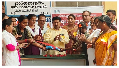 ತಾಲೂಕಿನ ಬಂಡಿಹರ್ಲಾಪುರದಲ್ಲಿ ಶಾಲಾ ಮಕ್ಕಳಿಗೆ ಹಮ್ಮಿಕೊಂಡಿದ್ದ ಋತುಚಕ್ರ ನೈರ್ಮಲ್ಯ ದಿನಾಚರಣೆ ಕುರಿತು ಜಾಗೃತಿ ಕಾರ್ಯಕ್ರಮವನ್ನು ಬಂಡಿಹರ್ಲಾಪುರ ಪಿಡಿಒ ಅಶೋಕ ರಾಂಪುರ ಉದ್ಘಾಟಿಸಿದರು. ಜಿಪಂ ಹೈಜಿನ್​ ಸಮಾಲೋಚಕಿ ಬಸಮ್ಮ ಹುಡೇದ, ತಮ್ಮಣ್ಣ, ಕಲ್ಪನಾ, ಪುಷ್ಪಾ,  ನಾಗಪ್ಪ ಕುರುಬಡಗಿ ಇದ್ದರು.