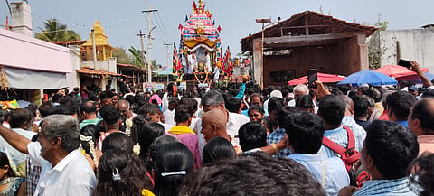  ಬೂದುಬಾಳು ಶ್ರೀ ಗುಡಿಹಟ್ಟಿ ವೆಂಕಟರಮಣಸ್ವಾಮಿ ರಥೋತ್ಸವವು ಸಾವಿರಾರು ಭಕ್ತರ ಸಮ್ಮುಖದಲ್ಲಿ ವಿಜೃಂಭಣೆಯಿಂದ ನೆರವೇರಿತು. 