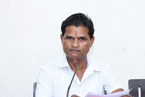 ಕರ್ನಾಟಕ ರಕ್ಷಣಾ ಸೇವಾದಳದ ಜಿಲ್ಲಾಧ್ಯಕ್ಷ ಅ.ಮ. ನಡುವಿನಮನಿ