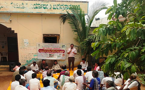 ತಾಲೂಕಿನ ಬಹದ್ದೂರಬಂಡಿಯಲ್ಲಿ ವಿಕಸಿತ ಭಾರತ ಜೀ-ರಾಮ್​ಜೀ ಕ್ರಿಯಾ ಯೋಜನೆ ಸಿದ್ಧಪಡಿಸುವ ಕುರಿತು ನಡೆದ ವಿಶೇಷ ಗ್ರಾಮಸಭೆಯಲ್ಲಿ ಗ್ರಾಪಂ ಪಿಡಿಒ ಬಸವರಾಜ ರ್ಕಿದಿ ಮಾತನಾಡಿದರು. ತಾಲೂಕ ಐಇಸಿ ಸಂಯೋಜಕ ದೇವರಾಜ ಪತ್ತಾರ, ಗ್ರಾಪಂ ಆಡಳಿತಾಧಿಕಾರಿ ನಾಗರತ್ನ, ಪಶುವೈದ್ಯಾಧಿಕಾರಿ ವಿನಯ ಅಂಗಡಿ, ಪ್ರಮುಖರಾದ ಸುನೀಲ್​, ಗುರುರಾಜ, ರತ್ನಮ್ಮ ಹೊಸಳ್ಳಿ ಇದ್ದರು.