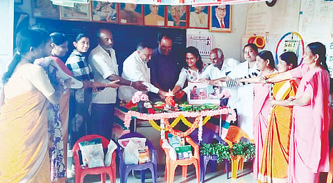  ಬೆಟ್ಟದತುಂಗಾ ಪ್ರಾಥಮಿಕ ಆರೋಗ್ಯ ಕೇಂದ್ರದವತಿಯಿಂದ ಸಮೀಪದ ಬಿಟಿಎಂ ಕೊಪ್ಪಲು ಗ್ರಾಮದಲ್ಲಿ ವಿಶ್ವ ಸ್ತನ್ಯಪಾನ ಸಪ್ತಾಹ ಜಾಗೃತಿ ಕಾರ್ಯಕ್ರಮ ನಡೆಯಿತು.