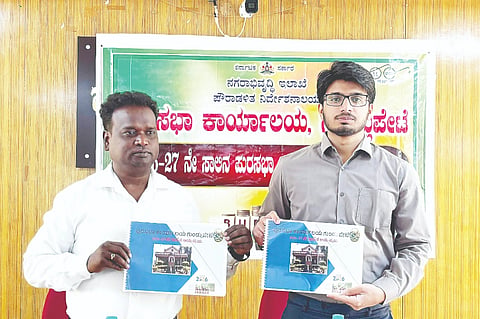 ಗುಂಡ್ಲುಪೇಟೆ: ಪಟ್ಟಣದ ಪುರಸಭೆಯಲ್ಲಿ ಗುರುವಾರ 2026-27ನೇ ಸಾಲಿನ 79 ಲಕ್ಷ ರೂ. ಉಳಿತಾಯ ಬಜೆಟ್ ಅನ್ನು ಮುಖ್ಯಾಧಿಕಾರಿ ಸರವಣ ಮಂಡಿಸಿದರು. 