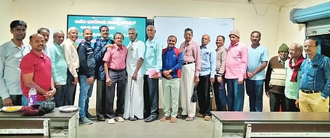 ಅಜ್ಜಂಪುರ ಪಟ್ಟಣದ ಶೆಟ್ರು ಸಿದ್ದಪ್ಪ ಪದವಿ ಪೂರ್ವ ಕಾಲೇಜಿನಲ್ಲಿ ಸಾಹಿತ್ಯ ಸಂವಾದ ಮಾಸಿಕ ಸರಣಿಯಲ್ಲಿ ಹ.ಪುಟ್ಟಸ್ವಾಮಿ, ಅಪೂರ್ವ, ಬಿಪಿನ್‌ಕುಮಾರ್, ಡಿ.ಶಿವಮೂರ್ತಿ, ಲಕ್ಷ್ಷ್ಮಣ್ ಇತರರಿದ್ದರು.