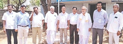 ದೋರನಹಳ್ಳಿಗೆ ಪಿಯು ಕಾಲೇಜು ಮಂಜೂರಾಗಿದ್ದರಿಂದ ಈಗಾಗಲೇ ಪಿಯು ಪ್ರವೇಶ ಹಿನ್ನೆಲೆಯಲ್ಲಿ ಶಾಸಕ ಚನ್ನಾರಡ್ಡಿ ಪಾಟೀಲ್​ ತುನ್ನೂರ್​, ಡಿಡಿಪಿಐ ಚನ್ನಬಸಪ್ಪ ಮುದೋಳ್​, ಡಿಡಿಪಿಯು ಪಂಡಿತರಾವ ರಾಠೋಡ್​, ಬಿಇಒ ಹಣಮಂತ್ರಾಯ ಸೋಮಾಪುರ ಭೇಟಿ ನೀಡಿ ಪರಿಶೀಲಿಸಿದರು. ಸಿಒ ಸಿದ್ರಾಮೇಶ್ವರ ಶಖಾಪುರ, ಮಾನಪ್ಪ ಹುಲಸೂರ, ಹಳ್ಳೆಪ್ಪ ಹುಡೇದ್​,  ಅಬ್ದುಲ್​ ಬಾಷಾ ಅರ್ಜುಣಗಿ ಇತರರಿದ್ದರು.