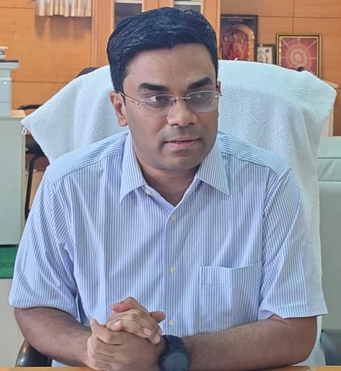 ಜಿಲ್ಲಾಧಿಕಾರಿ ಯಶವಂತ್​ ವಿ. ಗುರುಕರ್​ ಸುದ್ದಿಗೋಷ್ಠಿಯಲ್ಲಿ ಮಾತನಾಡಿದರು. 