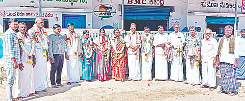 ನಂಜನಗೂಡು ತಾಲೂಕಿನ ಕಸುವಿನಹಳ್ಳಿ ಹಾಲು ಉತ್ಪಾದಕರ ಸಹಕಾರ ಸಂಘದ ಅಧ್ಯಕ್ಷರಾಗಿ ಚಂದ್ರಶೇಖರ್, ಉಪಾಧ್ಯಕ್ಷರಾಗಿ ಮಲಿಗಮ್ಮ ಆಯ್ಕೆಯಾದರು.