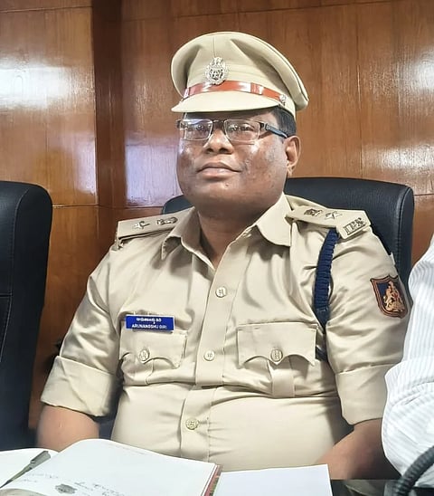ARUNAGSHU GIRI