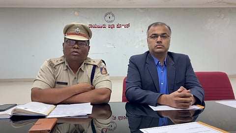 ರಾಯಚೂರಿನ ಜಿಲ್ಲಾ ಪೊಲೀಸ್ ವರಿಷ್ಠಾಧಿಕಾರಿ ಕಚೇರಿ ಸಭಾಂಗಣದಲ್ಲಿ  ಸೋಮವಾರ ಎಸ್ಪಿ  ಅರುಣಾಂಗ್ಲು ಗಿರಿ, ಹೆಚ್ಚುವರಿ ದಿವಾಣಿ ನ್ಯಾಯಾಧೀಶ ಎಚ್.ಎಸ್.ಸಾತ್ವಿಕ್ ಅಧ್ಯಕ್ಷತೆಯಲ್ಲಿ ಮಕ್ಕಳ ಅಪಹರಣ ಮತ್ತು ನಾಪತ್ತೆ ಕುರಿತು ಇಲಾಖೆಗಳೊಂದಿಗೆ ಸಭೆ ನಡೆಯಿತು.