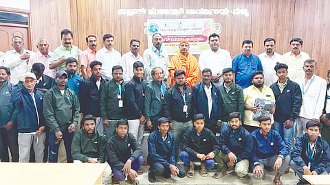 Check on the well-being of newspaper distributors
