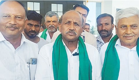ಕೆ.ಆರ್.ನಗರದಲ್ಲಿ ಮಾಧ್ಯಮದರೊಂದಿಗೆ ವಿಧಾನ ಪರಿಷತ್ ಸದಸ್ಯ ಸಿ.ಎನ್.ಮಂಜೇಗೌಡ ಮಾತನಾಡಿದರು.  