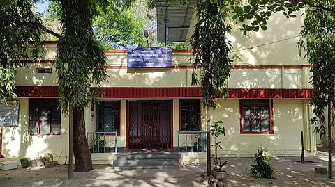 ಬಳ್ಳಾರಿಯ ಪಶು ಸಂಗೋಪನಾ ಇಲಾಖೆಯ ಕಚೇರಿಯ ಹೊರನೋಟ
