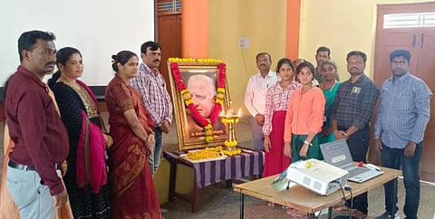 ತಿ.ನರಸೀಪುರದ ಗುರುಭವನದಲ್ಲಿ ಹಿಂದುಳಿದ ವರ್ಗಗಳ ಇಲಾಖೆಯಿಂದ ಮೆಟ್ರಿಕ್ ಪೂರ್ವ ಮತ್ತು ಮೆಟ್ರಿಕ್ ನಂತರದ ವಿದ್ಯಾರ್ಥಿ ನಿಲಯಗಳ ವಿದ್ಯಾರ್ಥಿಗಳಿಗೆ ಸ್ಪರ್ಧಾತ್ಮಕ ಪರೀಕ್ಷೆ ಮತ್ತು ವೃತ್ತಿ ಮಾರ್ಗದರ್ಶನ ಕಾರ್ಯಾಗಾರವನ್ನು ಆಯೋಜಿಸಲಾಗಿತ್ತು. ಟಿ.ಜಿ.ಸುರೇಶಾಚಾರ್, ಗೋವಿಂದರಾಜು, ಎಂ.ರಾಜಣ್ಣ, ಕೆ.ರಂಗಸ್ವಾಮಿ, ಎಸ್.ಸಿ.ಶಿವಮೂರ್ತಿ ಇತರರು ಇದ್ದರು.