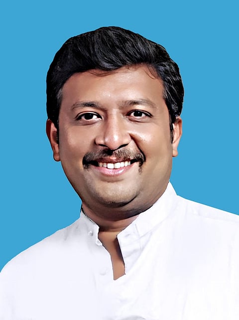 ಸಂತೋಷ ಅಕ್ಕಿ, ಬಿಜೆಪಿ ಯುವಮೋರ್ಚಾ ಜಿಲ್ಲಾಧ್ಯಕ್ಷ