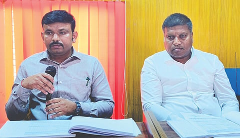 ಕೂಡ್ಲಿಗಿಯಲ್ಲಿ ತಾಪಂ ಆಡಳಿತಾಧಿಕಾರಿ ಮಾರ್ಕಂಡೇಯ ಅಧ್ಯಕ್ಷತೆಯಲ್ಲಿ ಪ್ರಗತಿ ಪರಿಶೀಲನಾ ಸಭೆ ನಡೆಯಿತು. 