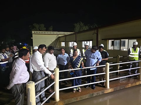 WATER ಶುದ್ಧ ಕುಡಿಯುವ ನೀರಿನ ಘಟಕಕ್ಕೆ ಮೇಯರ್ ಜ್ಯೋತಿ ಪಾಟೀಲ ಭೇಟಿ ನೀಡಿ ಪರಿಶೀಲಿಸಿದರು.