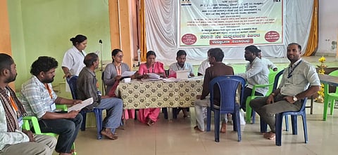 ಗುಂಡ್ಲುಪೇಟೆಯಲ್ಲಿ ಮದ್ಯವರ್ಜನ ಶಿಬಿರದ ಶಿಬಿರಾರ್ಥಿಗಳಿಗೆ ಆರೋಗ್ಯ ತಪಾಸಣೆ ಮಾಡಲಾಯಿತು.