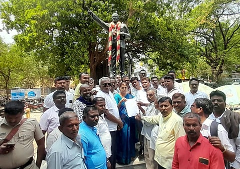 Protest movement in Gubbi against the government