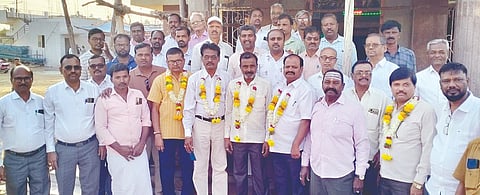 ಹಗರಿಬೊಮ್ಮನಹಳ್ಳಿಯಲ್ಲಿ ನೇಕಾರ ಸಮುದಾಯದ ತಾಲೂಕು ಒಕ್ಕೂಟದ ಪದಾಧಿಕಾರಿಗಳನ್ನು ಆಯ್ಕೆ ಮಾಡಲಾಯಿತು.