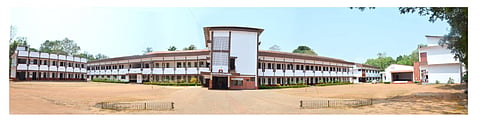  ಬಸ್ರೂರು ಶ್ರೀ ಶಾರದಾ ಕಾಲೇಜು.