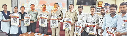ಚಿತ್ತಾಪುರ ಮುರಾರ್ಜಿ ದೇಸಾಯಿ ವಸತಿ ಶಾಲೆಯಲ್ಲಿ ಅಂತಾರಾಷ್ಟ್ರೀಯ ಮಾದಕ ದ್ರವ್ಯ ವಿರೋಧಿ ದಿನ ನಡೆಯಿತು. ಶಂಕರಗೌಡ ಪಾಟೀಲ್​, ಸಿದ್ದಬಸನಗೌಡ ಪಾಟೀಲ್​, ವಿಠ್ಠಲ್​ ಬಿರಾದಾರ ಇತರರಿದ್ದರು.