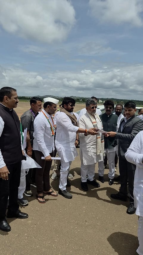 ಶಾಸಕ ವಿನಯ್ ಸಿಮ್ ಗೆ ಮನವಿ