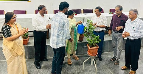 ಸೋಂಕು ನಿಯಂತ್ರಣ ಕಾರ್ಯಕ್ರಮ ಕೈಗೊಳ್ಳಲಾಯಿತು. 