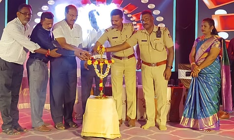 ಜೀವ ರಕ್ಷಣೆಗಾಗಿ ಶಿರಸ್ತ್ರಾಣ ಧರಿಸಿ