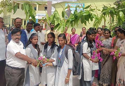 ಶಾಲೆಯಲ್ಲಿ ಕಳೆಗಟ್ಟಿದ ವಾತಾವರಣ school