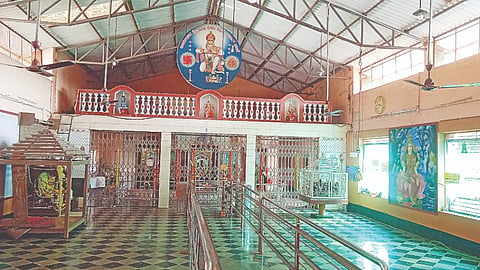  ಗಣಪತಿ ಪಾರ್ವತಿ ಚಂದ್ರ ಮೌಳೇಶ್ವರ ದೇವಾಲಯ.