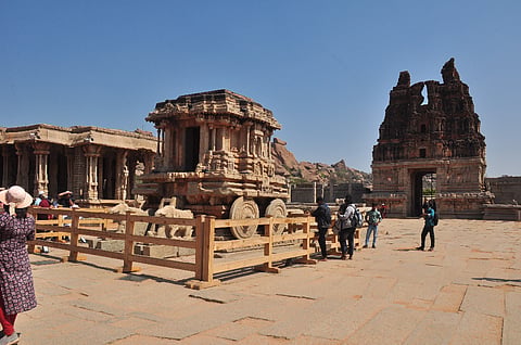 ಹಂಪಿ ಕಲ್ಲಿನ ರಥ