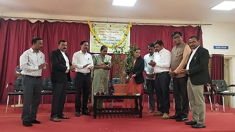 ಹೂವಿನಹಡಗಲಿಯಲ್ಲಿ ಅಂತಾರಾಷ್ಟ್ರೀಯ ಮಾನವ ಹಕ್ಕುಗಳ ದಿನಾಚರಣೆ ಕಾರ್ಯಕ್ರಮವನ್ನು ಜೆಎಂಎಫ್‌ಸಿ ನ್ಯಾಯಾಲಯದ ನ್ಯಾಯಾಧೀಶೆ ಅಕ್ಷತಾ ಟಿ. ಉದ್ಘಾಟಿಸಿದರು. 