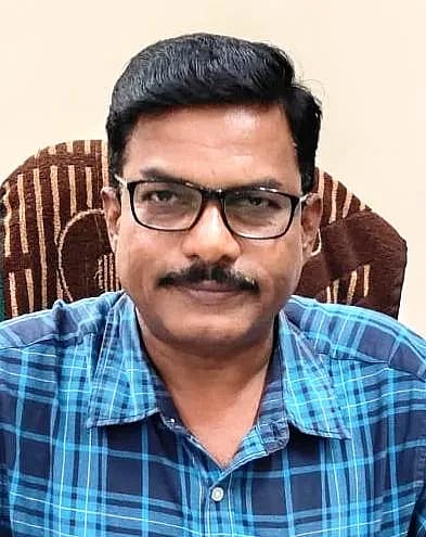 ಹಿರಿಯ ಸಹಾಯಕ ನಿರ್ದೇಶಕ ಬಿ.ಧನಂಜಯ