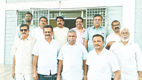 ಸುದ್ದಿಗೋಷ್ಠಿಯಲ್ಲಿ ಗಂಜಿಗೆರೆ ಚಂದ್ರಶೇಖರ್, ಶಶಿಧರ್, ಧರ್ಮಶೇಖರ್, ಅಡಿವಿ ಸ್ವಾಮಿ, ಮುರಂಡಿ ಶಿವಯ್ಯ, ಮಂಜಣ್ಣ, ಜಯಣ್ಣ ಇದ್ದರು.