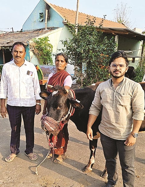  ಕೆ.ಎಂ.ದೊಡ್ಡಿ ಪೊಲೀಸರು ಹಾಗೂ ಅರಣ್ಯ ಇಲಾಖೆಯ ಅಧಿಕಾರಿಗಳು ಸ್ಥಳಕ್ಕೆ ಭೇಟಿ ನೀಡಿ ಸುತ್ತಮುತ್ತಲಿನ ಪ್ರದೇಶವನ್ನು ಪರಿಶೀಲನೆ ನಡೆಸಿದರು. 