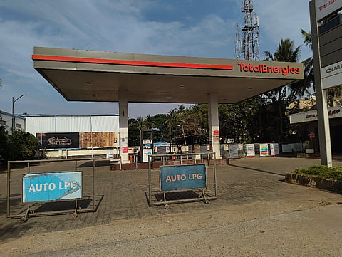 ಹೊಸಪೇಟೆಯಲ್ಲಿ ಬಂದ್ ಆಗಿರುವ ಆಟೋ ಗ್ಯಾಸ್ ಬ್ಯಾಂಕ್