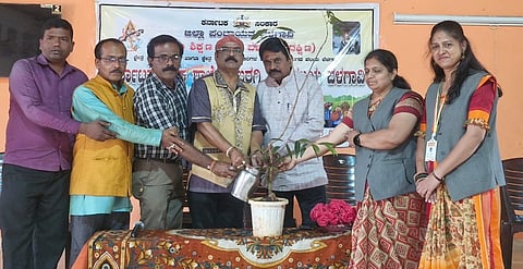 ಕಣಬರಗಿಯ ಕೆಪಿಎಸ್ ಸರ್ಕಾರಿ ಶಾಲೆಯಲ್ಲಿ ಅಂತಾರಾಷ್ಟ್ರೀಯ ಸುಗಮ ಸಂಗೀತ ಕಾರ್ಯಕ್ರಮ ಉದ್ಘಾಟನೆ