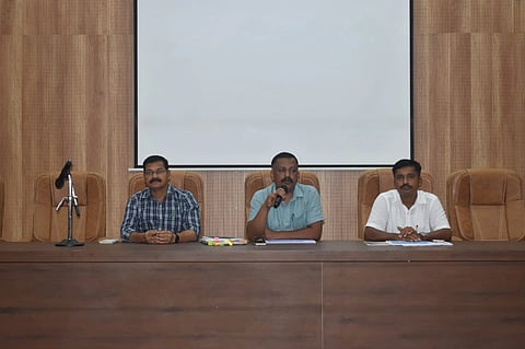 ತರಬೇತಿ ಸಭೆಯಲ್ಲಿ ಯಶವಂತ ಕುಮಾರ ಮಾತನಾಡಿದರು. ಸಂಗನಗೌಡ ಹಂದ್ರಾಳ