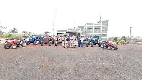 ಟ್ರಾಕ್ಟರ್ ವಂಚಕರ ಬಂಧನ